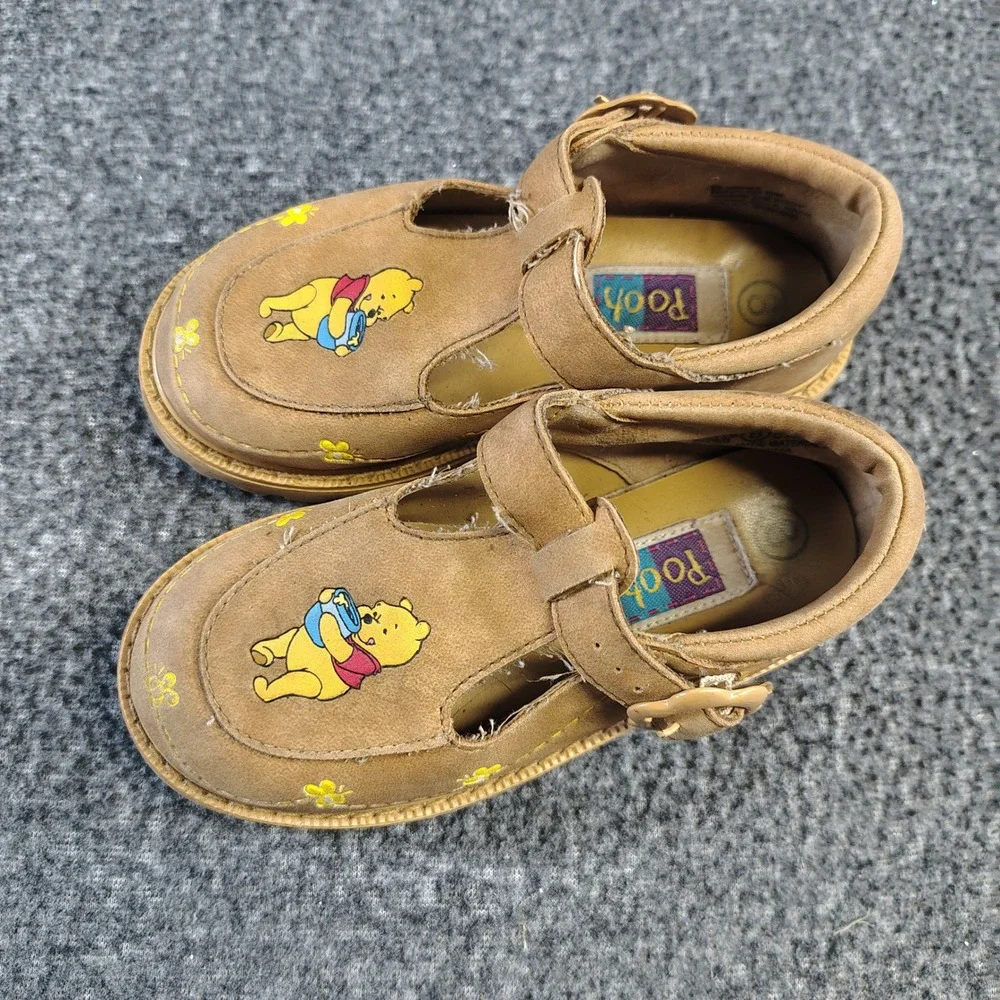 Disney Winnie The Pooh T-Strap Shoes Kids Size 8 Tan Vintage Honey Pot Floral